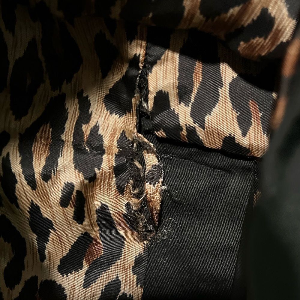 Dolce & Gabbana Black Pencil Skirt - Picture 8 of 17